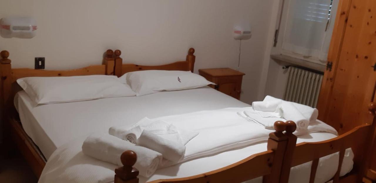 Hotel Topazio Lurisia Bagian luar foto