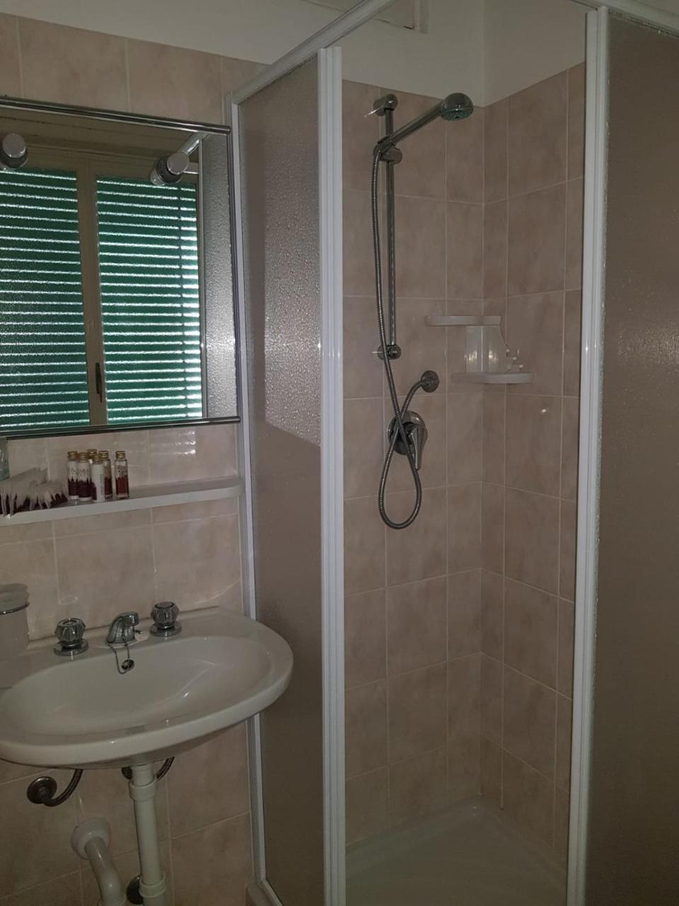 Hotel Topazio Lurisia Bagian luar foto